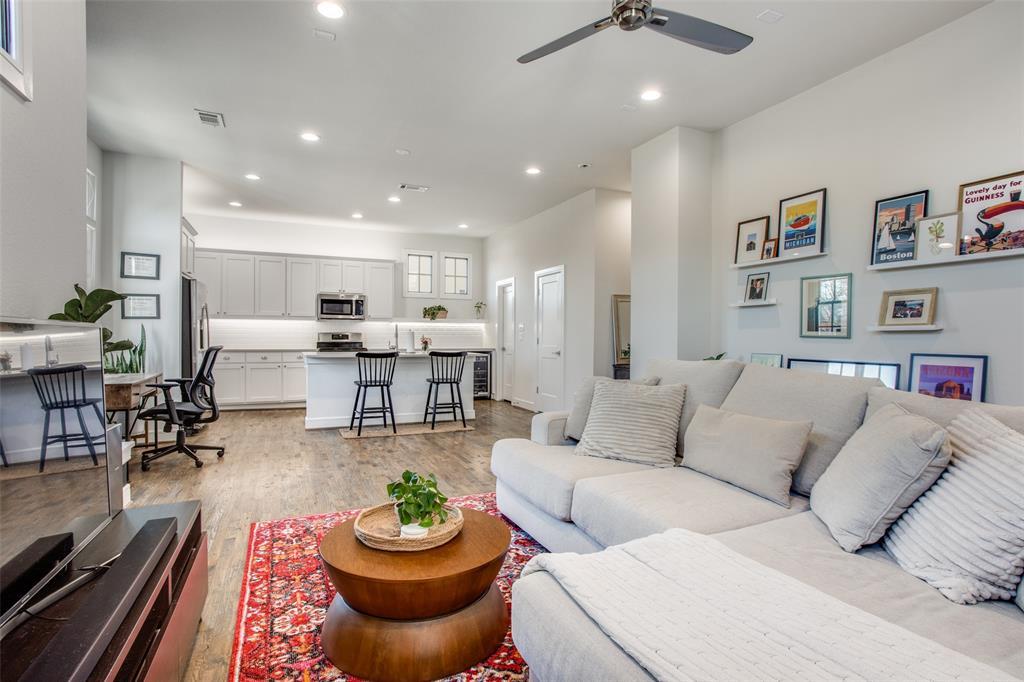 Foto principal - 5073 Gaston Ave