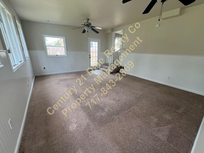 Foto del edificio - 3 BR, 1.5 baths in Central School District