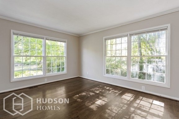Building Photo - 2808 Loretto Dr