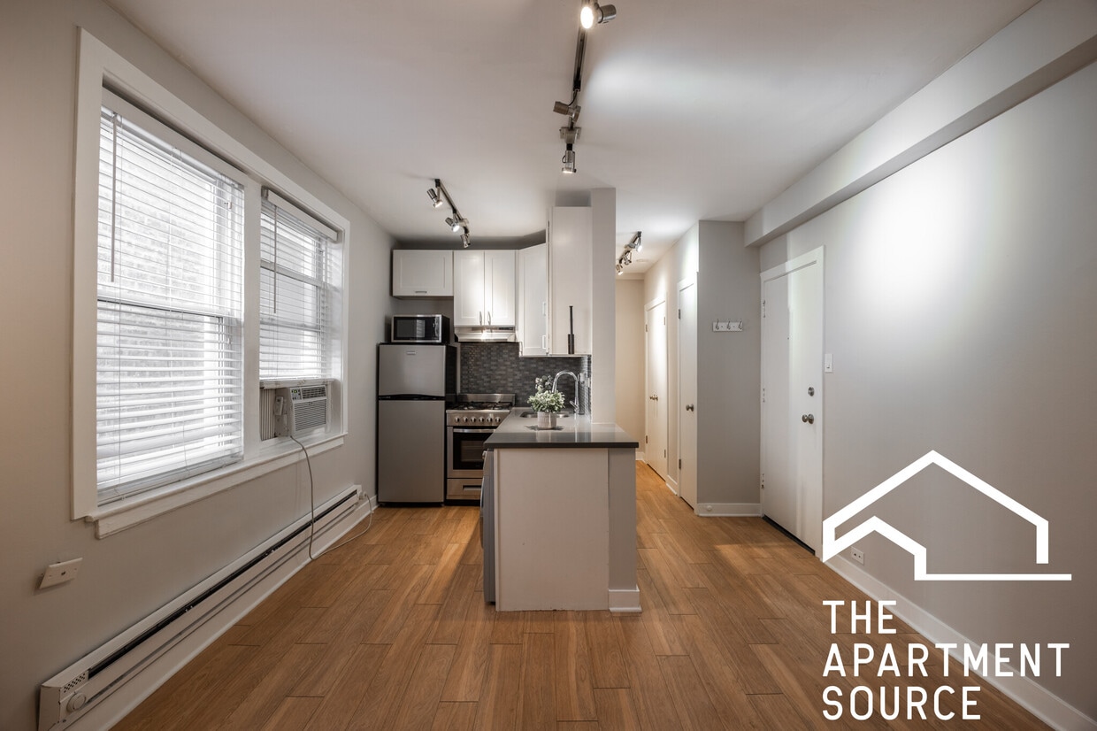 Photo - 511 W Belmont Ave