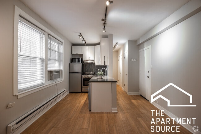 Building Photo - 511 W Belmont Ave