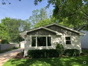 Building Photo - 4128 Elm St