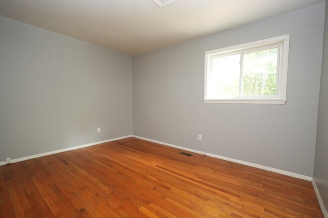 Foto del edificio - 2912 Cedarhurst Dr