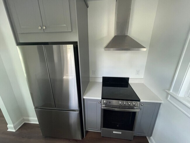 Foto del edificio - Earlewood Park - Convenient to Downtown and Interstates