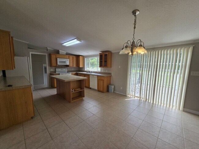 Building Photo - Available in Soon! Quiet Country Living! Spacious 4 Bed, 2 Bath In Currituck