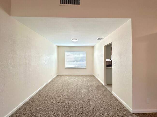 Foto del edificio - Foothill Villages