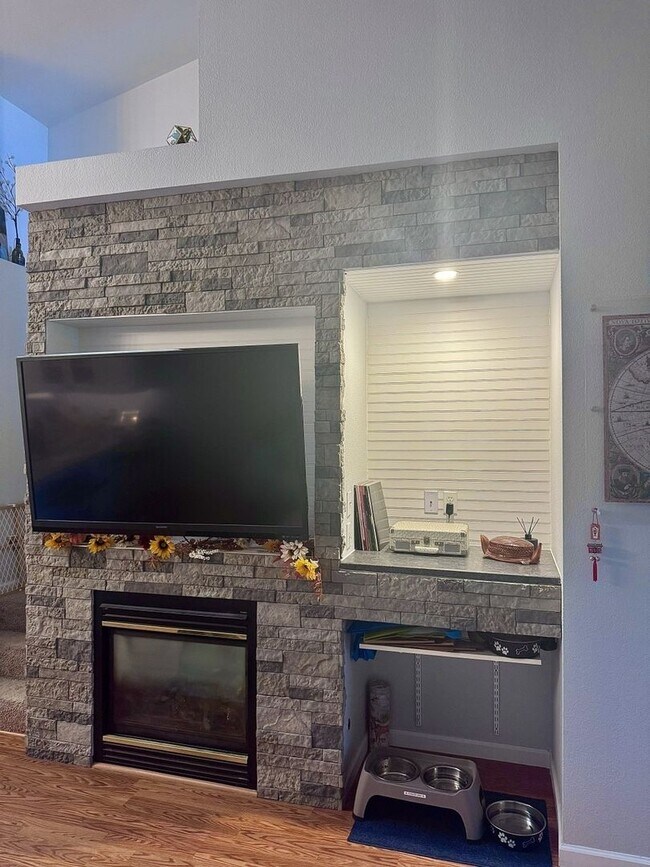 Foto del edificio - 2940 W Centennial Dr