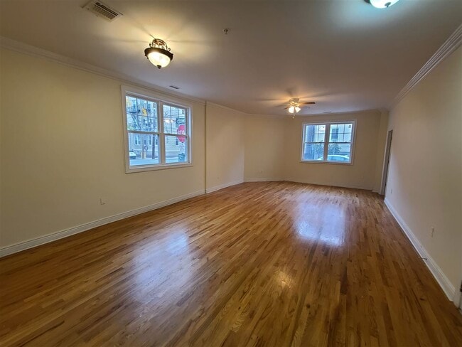 Building Photo - 560 67th St