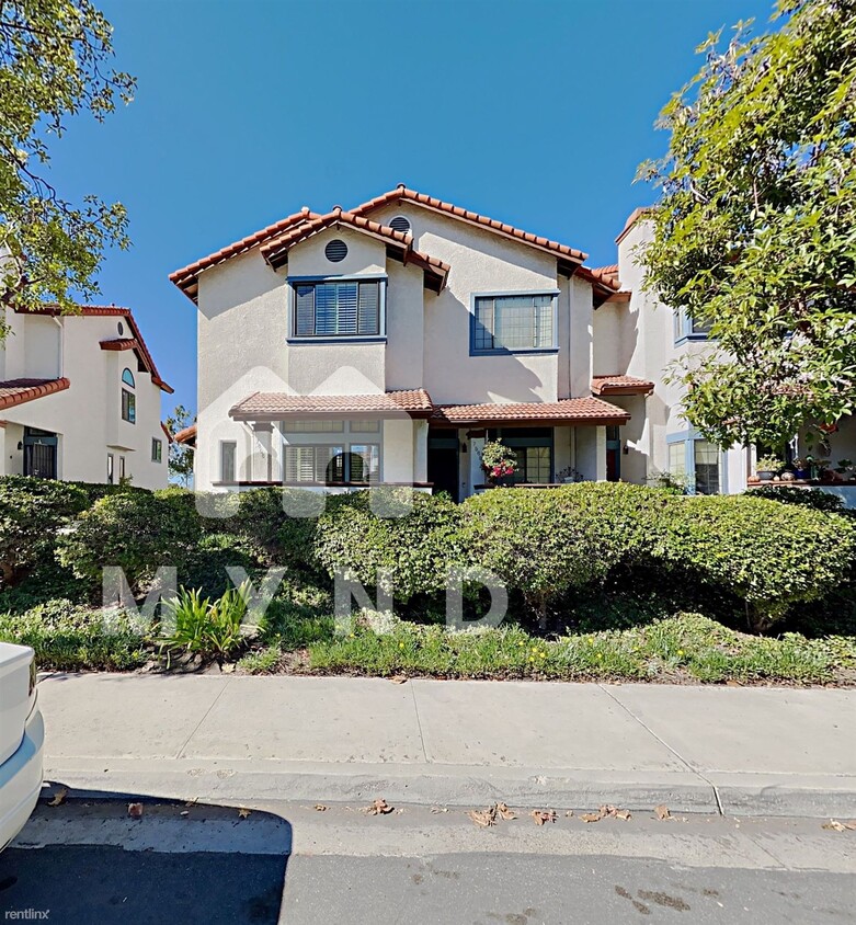 Foto principal - 3 br, 2.5 bath Townhome - 7868 Mission Vis...