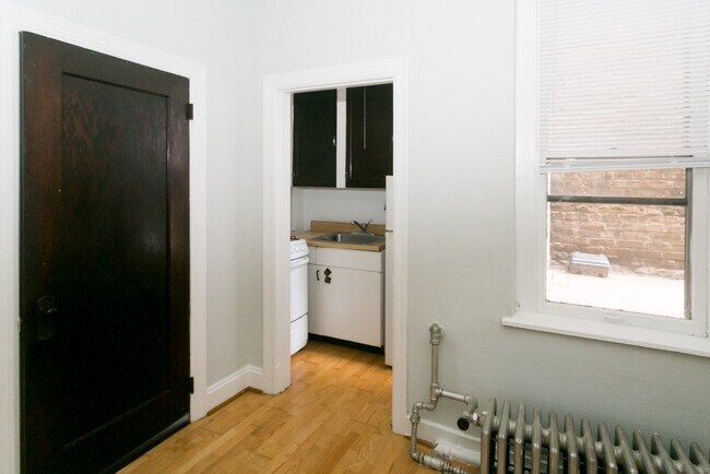 Foto del edificio - 4650 N Paulina St