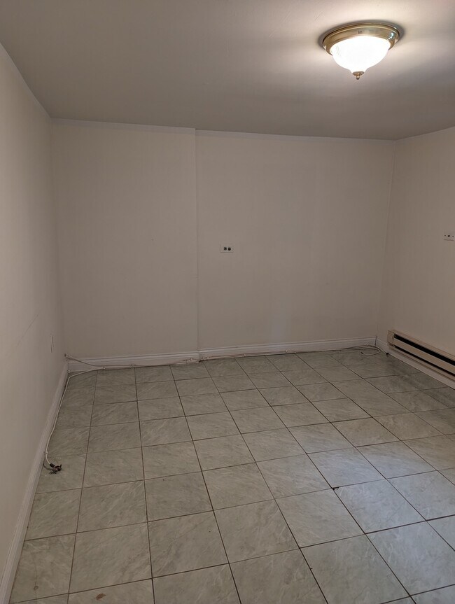 Building Photo - 4741 W Byron St
