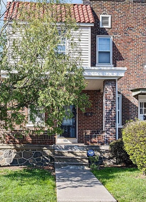 Photo - 104 W 35th St House