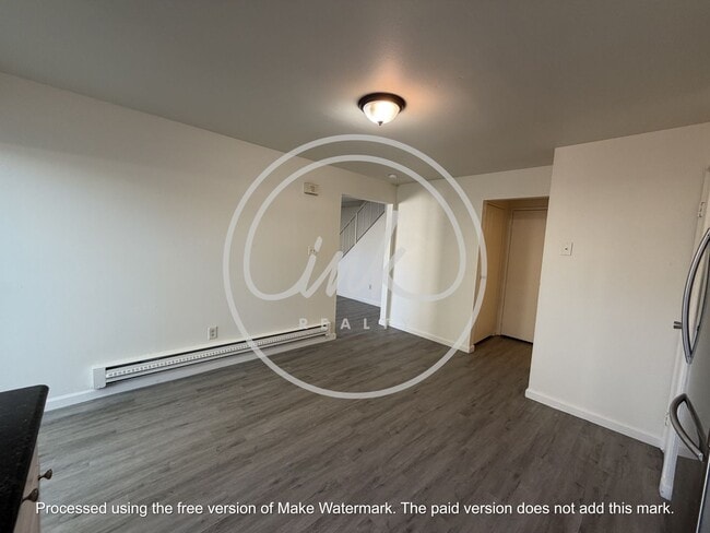Building Photo - WO319-Woodside Drive 3190-3196