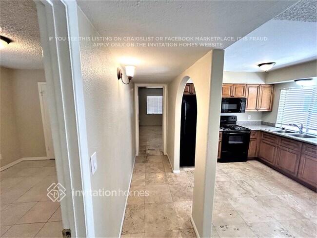 Foto del edificio - 4319 N 79th Dr