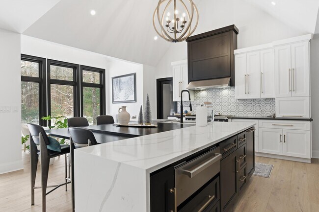 Foto del edificio - 15 Joshua Rd