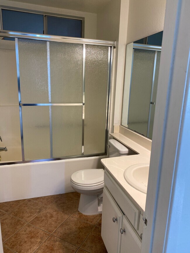 Bathroom - 3549 Hughes Ave