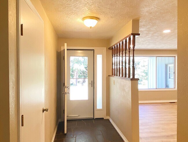 Foto del edificio - Serene Single Level Home in NW Corvallis