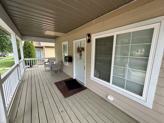 Foto del edificio - 704 N Duluth Ave