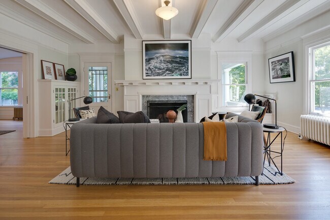 Foto del edificio - 2229 NE Thompson St