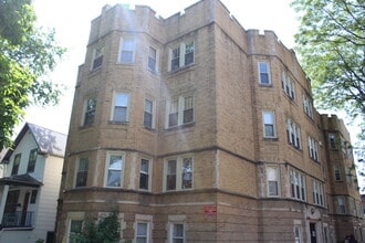 Building Photo - 4055 N Spaulding Ave