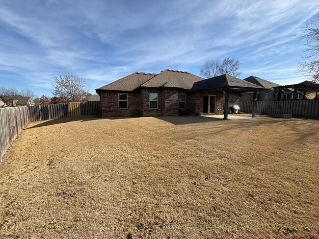 Foto del edificio - 2399 N Silk Rose Ave