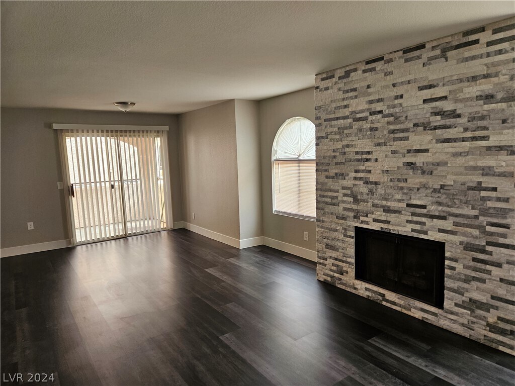 Foto principal - 7570 W Flamingo Rd
