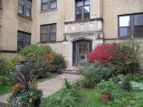 Primary Photo - 813 Washington St
