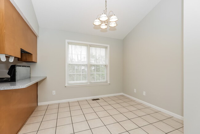 Foto del edificio - 1202 Oldstone Ct