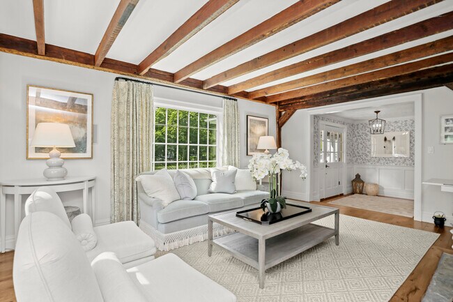 Foto del edificio - 141 W Norwalk Rd