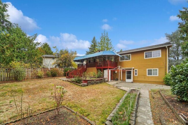 Foto del edificio - 5 bedroom in Renton WA 98058