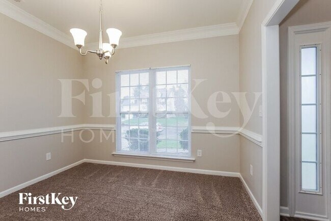 Foto del edificio - 13223 Planters Row Dr