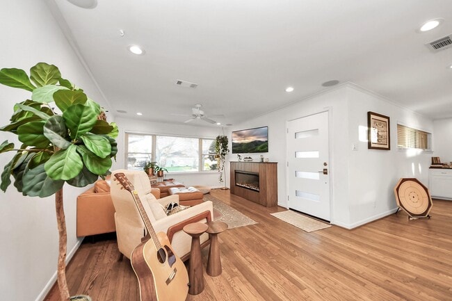 Foto del edificio - 411 Venice St