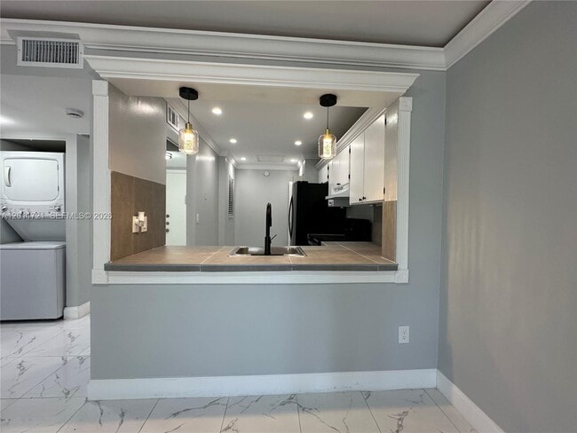 Foto del edificio - 871 NE 207th Terrace