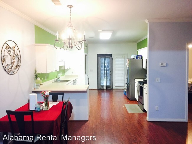 Foto del edificio - 3524 Savannah Park Ln