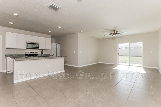 Building Photo - 17046 Blister Wing Dr
