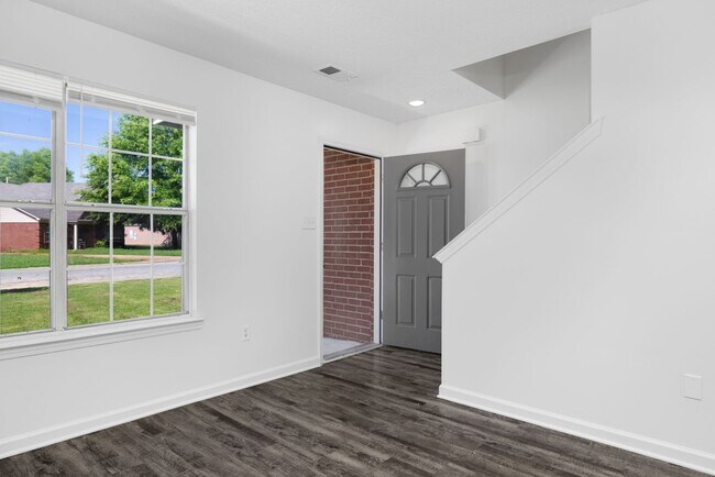 Foto del edificio - 4 bedroom, 2.5 bath in Horn Lake recently ...