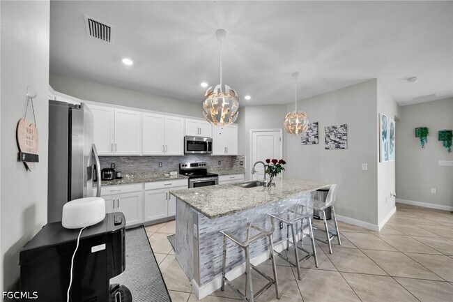 Building Photo - 13846 Pine Lodge Ln