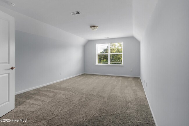 Foto del edificio - 916 Terraces Ln