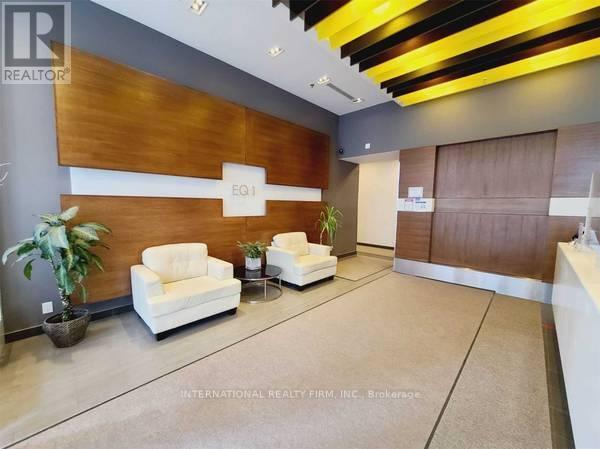 Photo du bâtiment - 70 Town Centre Court