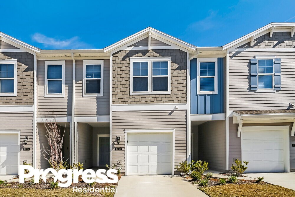 1315 Grassland Ave, Jacksonville, FL 32218 Townhome Rentals in