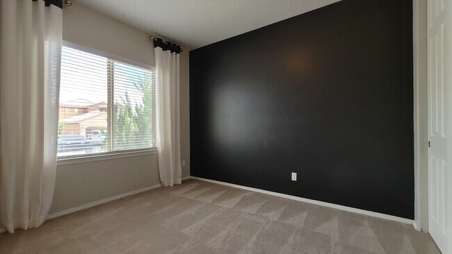 Foto del edificio - Lovely Rio Rancho Home! 4 Bedroom, 2 bath!
