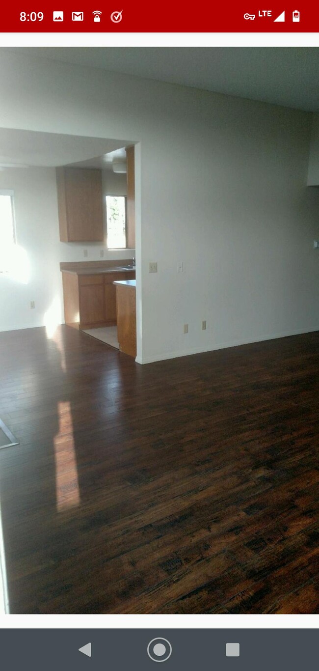 Building Photo - 2414 Whitesands Dr