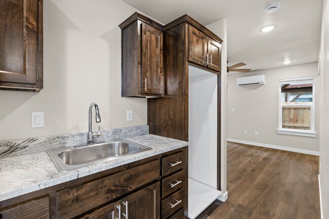 Foto del edificio - 7857 Houston Lp