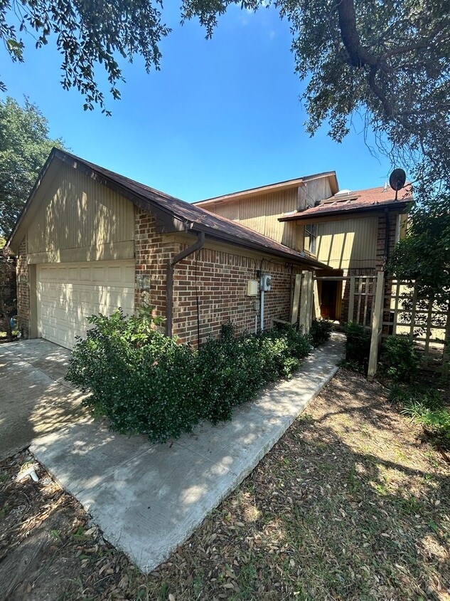 Primary Photo - Beautifully crafted Home!