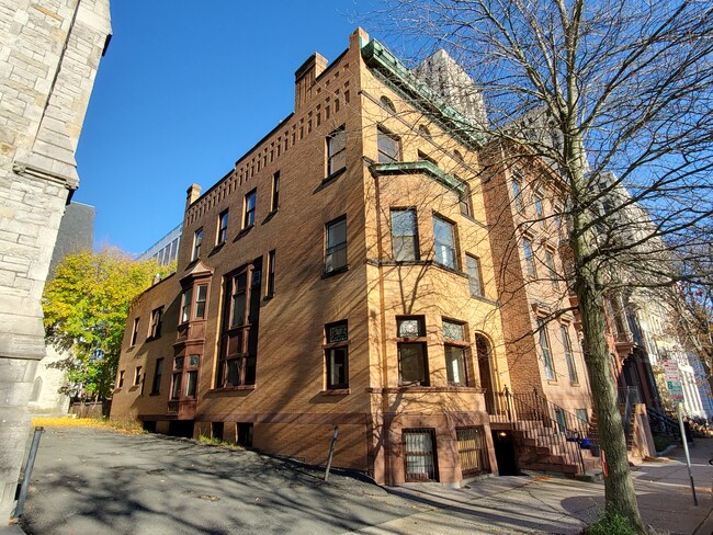 Building Photo - 261 State St