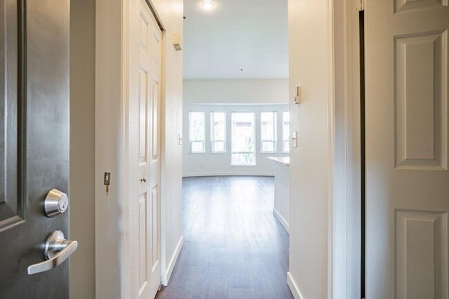 Interior Photo - Versailles