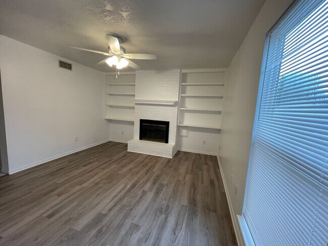 Foto del edificio - 3704CH