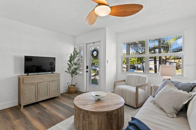 Foto del edificio - 13304 2nd St E