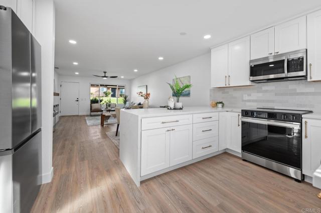 Building Photo - 753 Jilian St