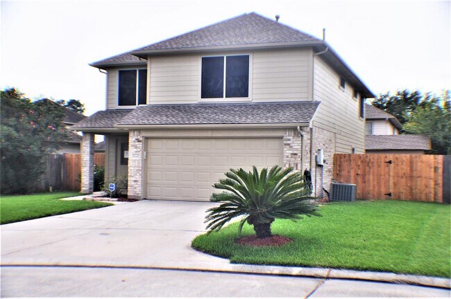 Building Photo - 9415 Deep Valley Dr